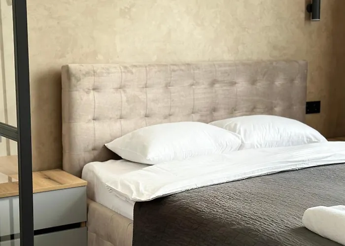 Romantic Apartments - In The Center Of Lviv , King-Size Bed