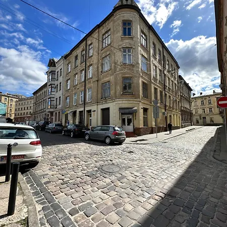 Romantic Apartments - In The Center Of Lviv , King-Size Bed Zewnętrze zdjęcie