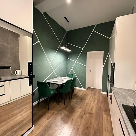 Romantic Apartments - In The Center Of Lviv , King-Size Bed Zewnętrze zdjęcie