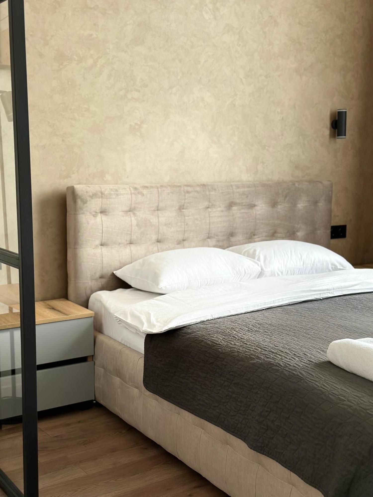 Apartment Romantic - In The Center Of , King-size Bed *