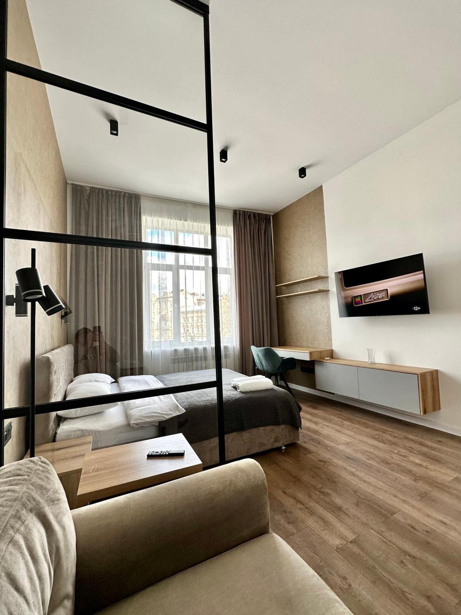 Romantic - In The Center Of , King-size Bed Apartment